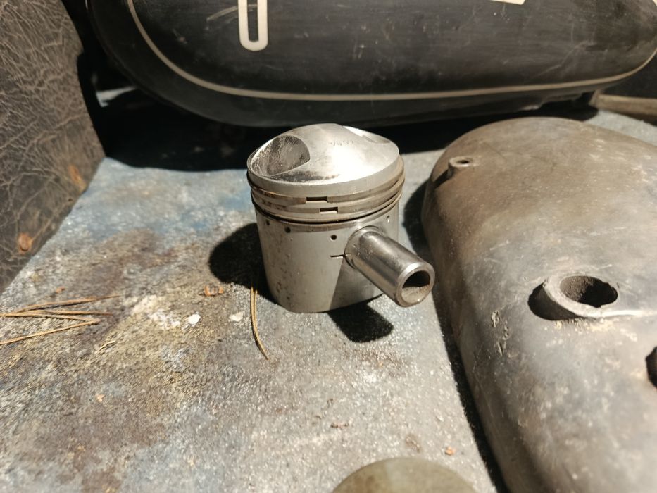 Junak m 10 m07 części zbiornik siedzenia  i inne