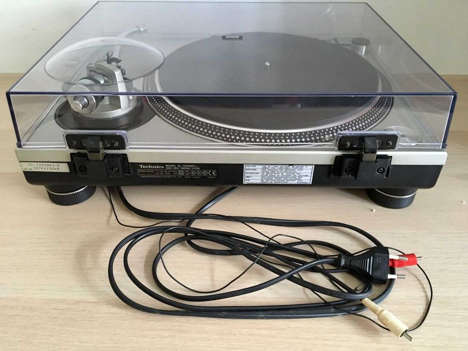 Technics SL-1200 MK2 - gira-discos