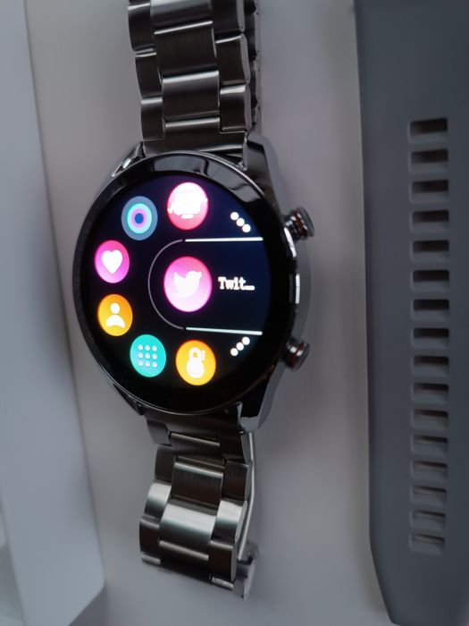 Smartwatch, srebrny, metalowa bransoleta