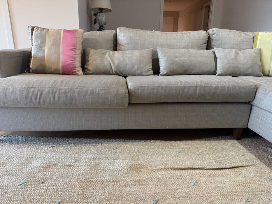 Sofá com chaise longue à esquerda em óptimo estado