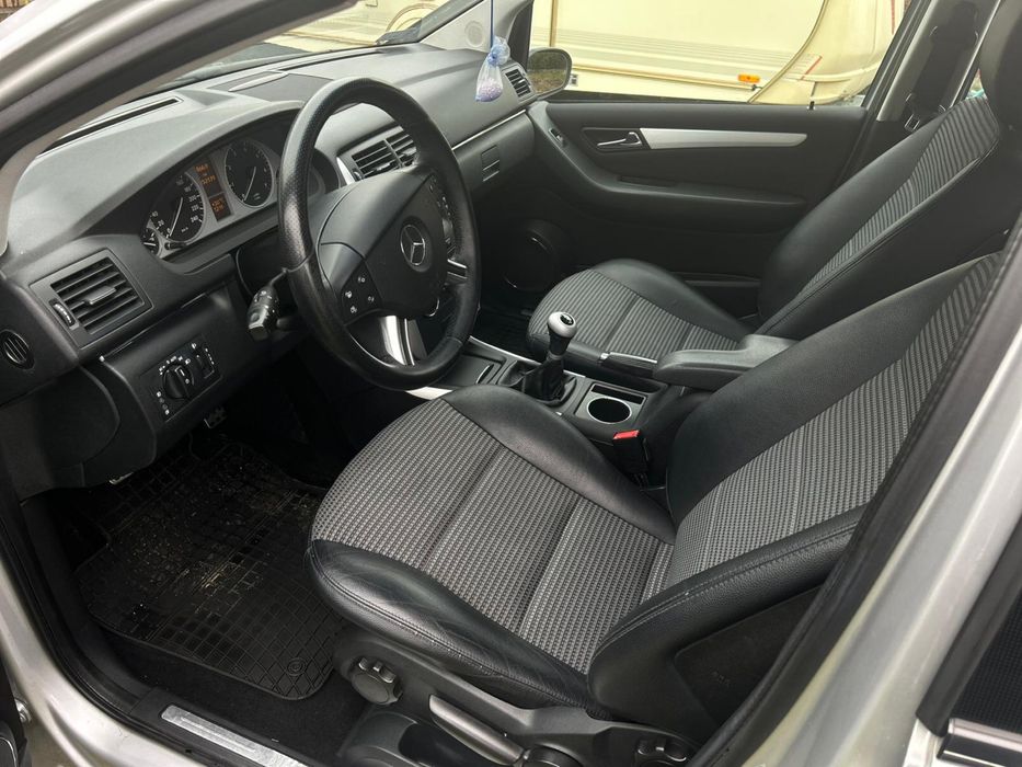 Mercedes b klasa