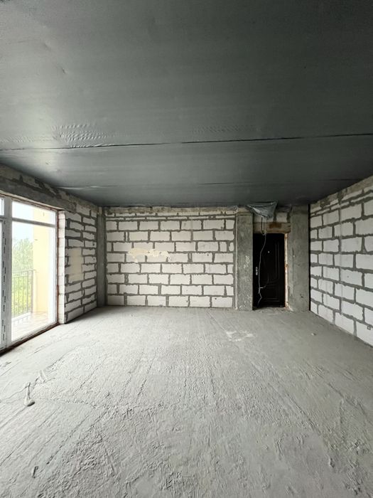 В Продажу 3 к к в Клубному Домі  в Новобудові