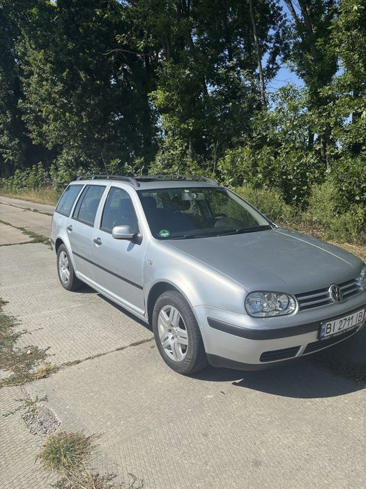 Volkswagen Golf 4 1.4 бензин • 2001 рік • універсал