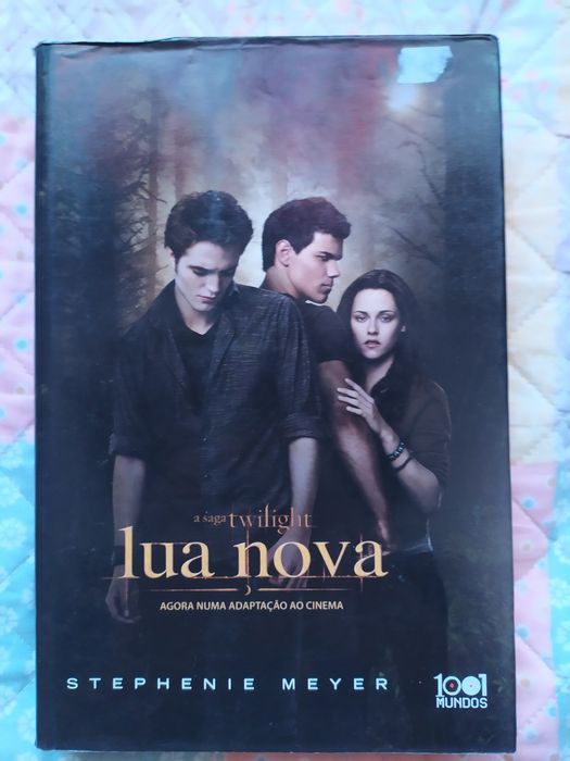 Livros da saga "Crepúsculo" de Stephenie Meyer