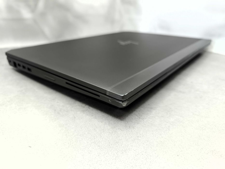 Quadro T1000 4GB/ HP ZBook 17 G6/i5-9400H/16/512/17"/Full HD IPS