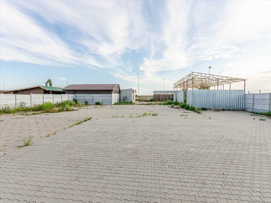 Продаж земельної ділянки — 28 соток, траса Київ–Харків