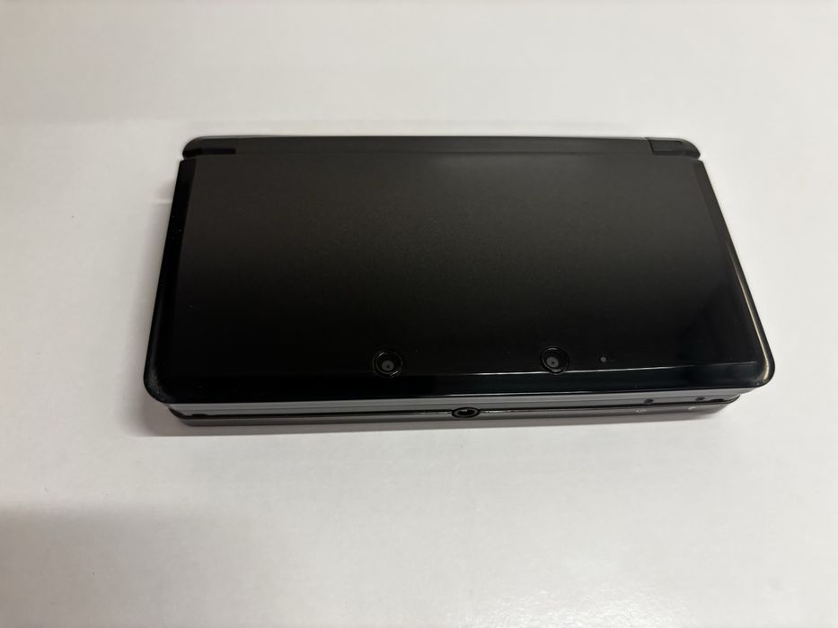 Nintendo 3DS Cosmo Black box 64 gb