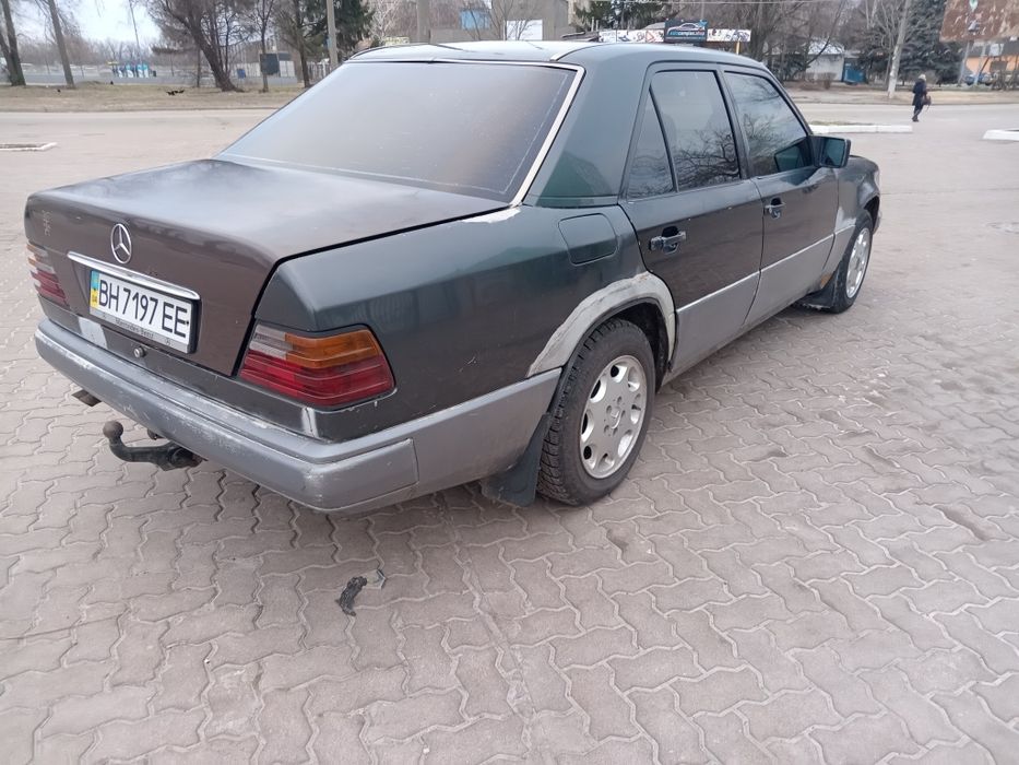 Продам Мерседес w124 3літра дизель, 5пьятиступка