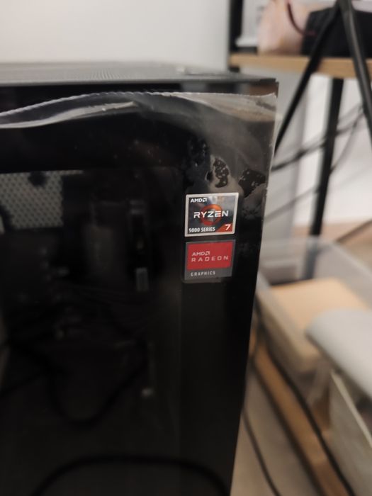 PC ryzen 7 torre monitor teclado