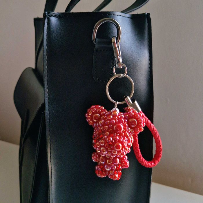 Czerwony miś brelok