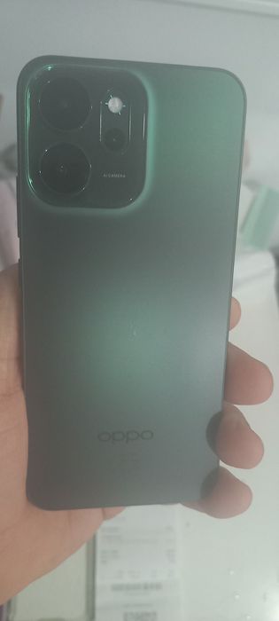 Estou vendendo um OPPO Reno 14 fs 5g com 12GB de RAM e 512MB