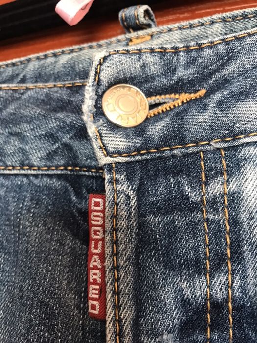 Продам джинсы Dsquared ( оригинал) р. 40