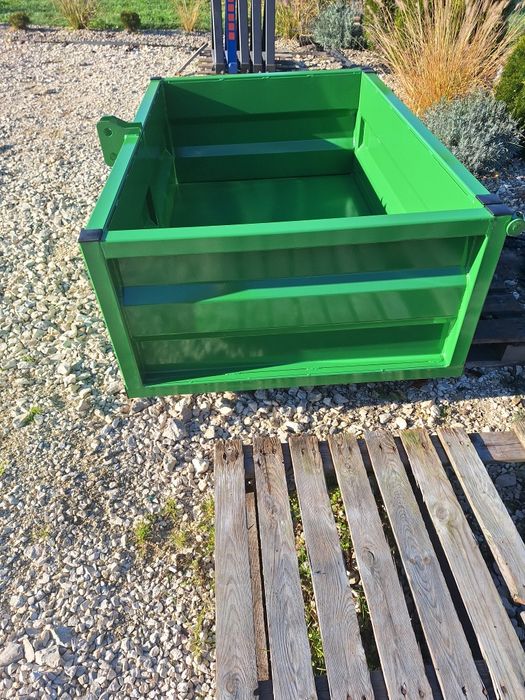 Na TUZ skrzynia transportowa do ciągnika Lemiesz do śniegu minitraktor