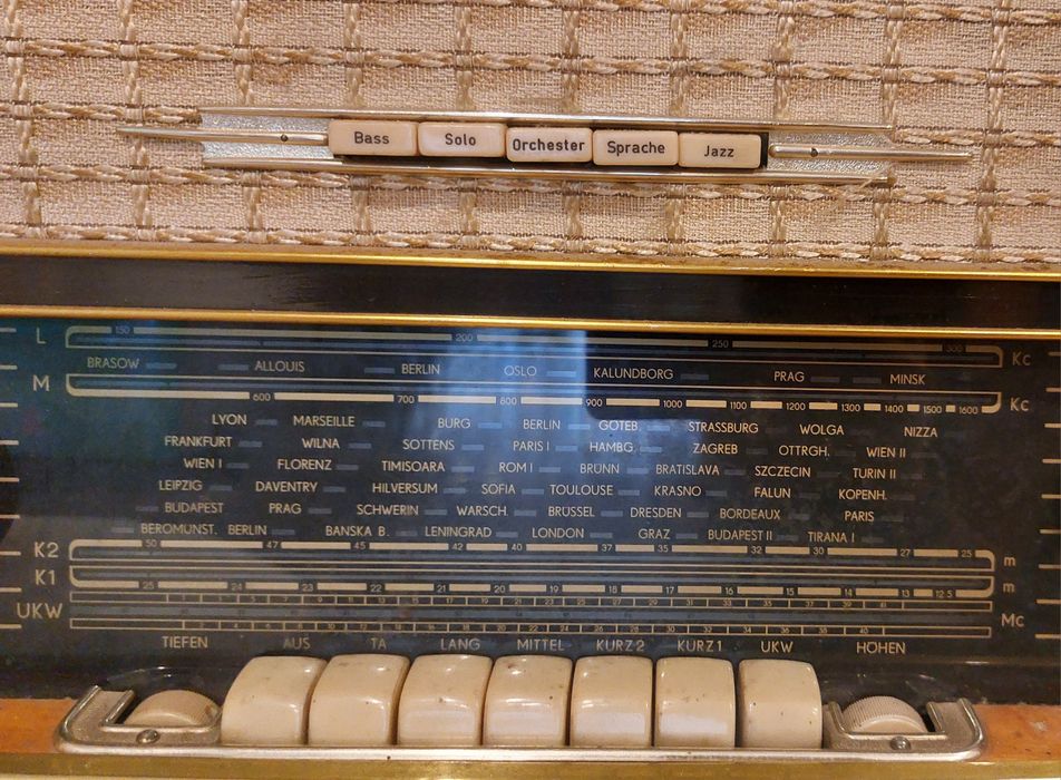 Zabytkowe radio lampowe RFT Stassfurt Diamant II 8E158-I