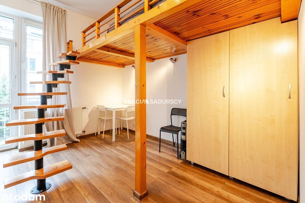 2pok 43 m2 +atresole 20 min spacerem od Rynku