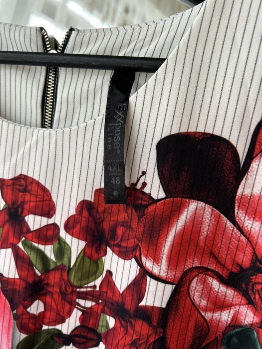 вечірня жіноча сукня