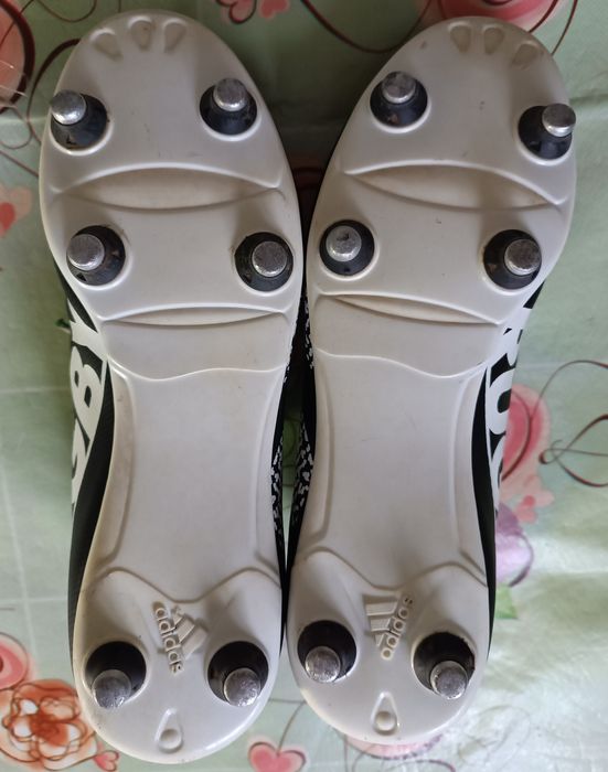 Фірмові бутси  Adidas р. 38-24  см.