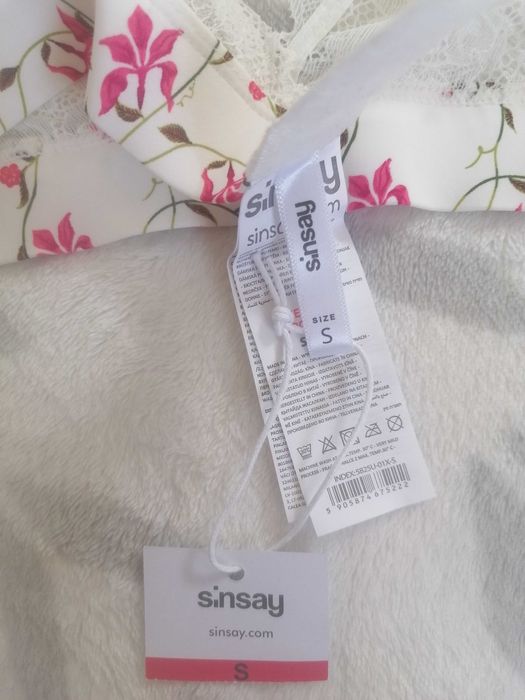 Biustonosz trójkątny, koronkowy Sinsay, rozmiar S, nowy