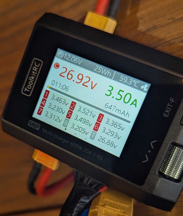 Акумуляторна збірка 8S3P на елементах QUANTUM INR21700-50TB-1