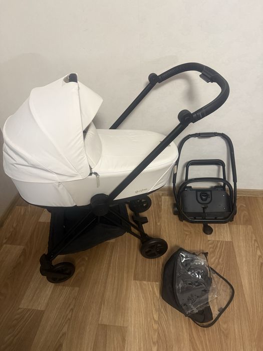 Универсальная коляска 2 в 1 Cybex Mios Off White (шасси Matt Black)