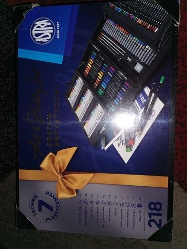 zestaw artystyczny 218EL walizka drewniana  ASTRA,  do malowania