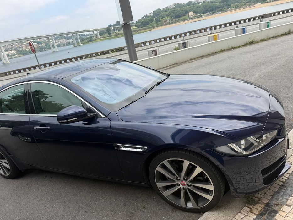 Jaguar XE 2.0 D Prestige Aut.