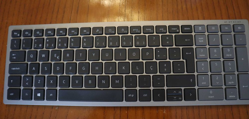 Teclado e Rato Dell KM7120W