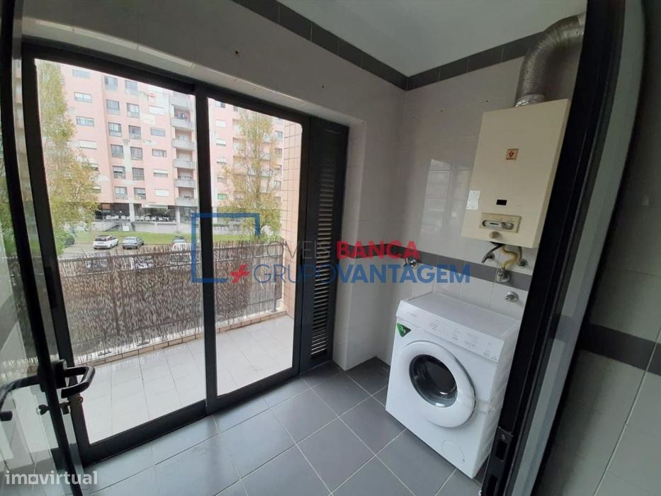 Apartamento T2 C/Varanda - Valongo