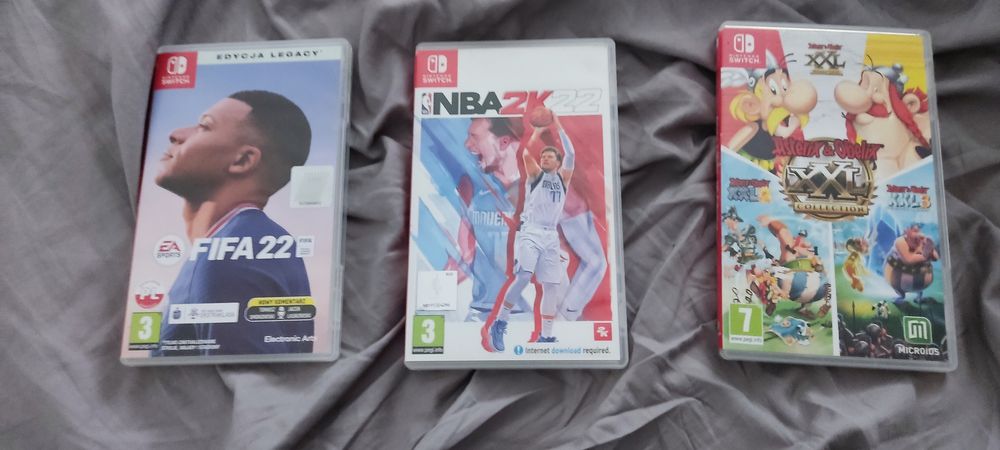 Używane 2 gry na Nintendo Switch.