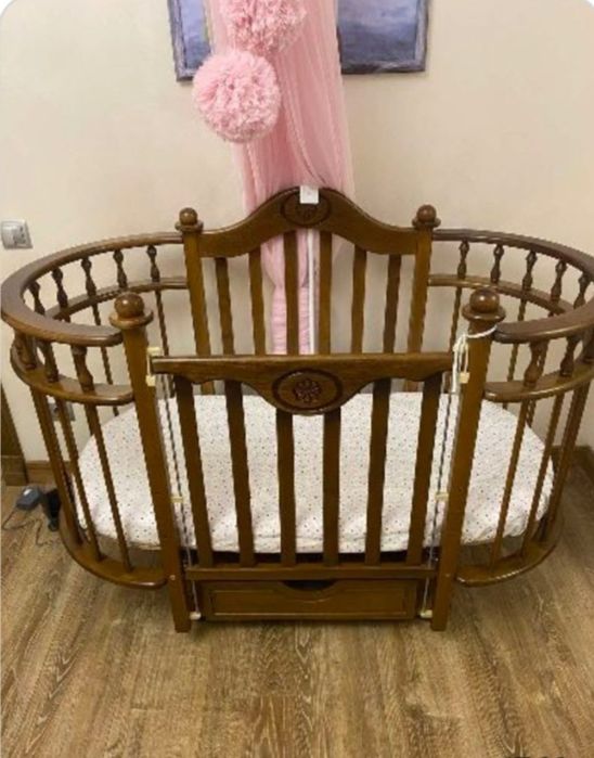 Детская кровать с матрасом