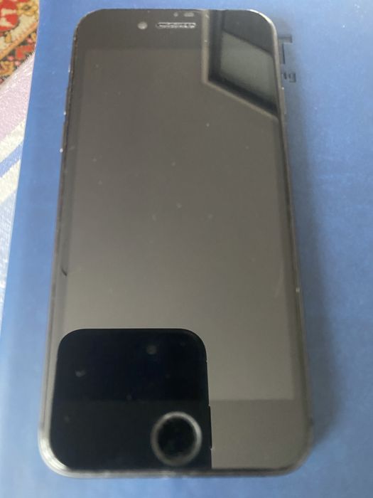 Айфон 8, 64 гб