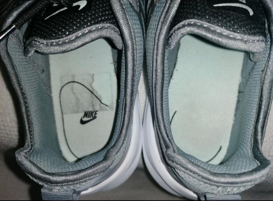 NIKE Air max axis 39