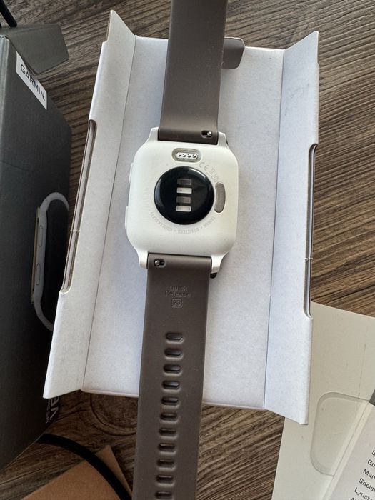 Zegarek Garmin Venu SQ