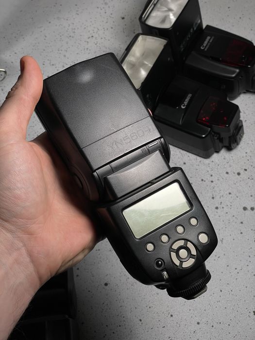 Вживані спалахи Canon 430EX / 550EX / 580EX