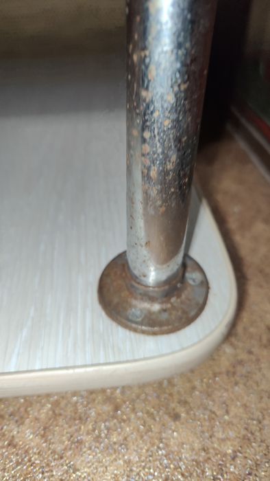 Комп'ютерний стіл