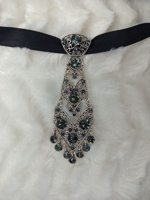 Naszyjnik krawatka krawat muszka kryształy elegancki etno alternative