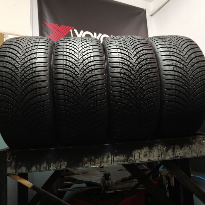 225/40/18 XL Sprzedam komplet opon całorocznych Goodyear