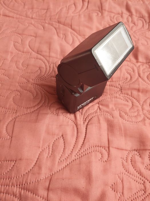 Фотовспышка ,Фотоспалах Unomat