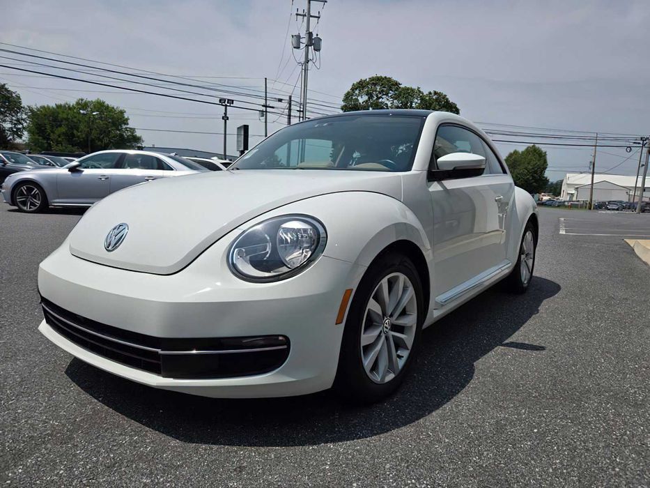 Volkswagen Beetle      2015