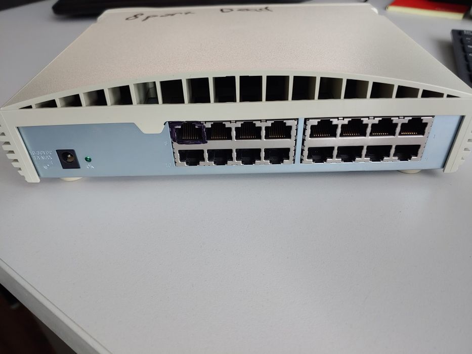 Коммутатор 3COM OfficeConnect Dual Speed Switch 16 ( 3C16792 )