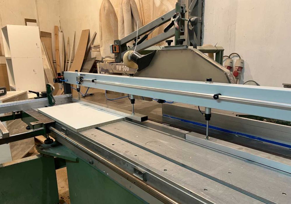 Docisk piły formatowej, pneumatyczna belka dociskowa REMA FELDER 320cm