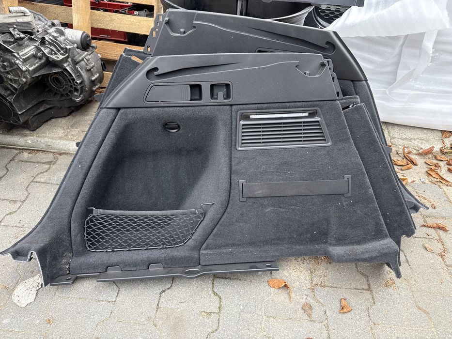 Boczek tapicerka bagaznika Audi Q5 80a