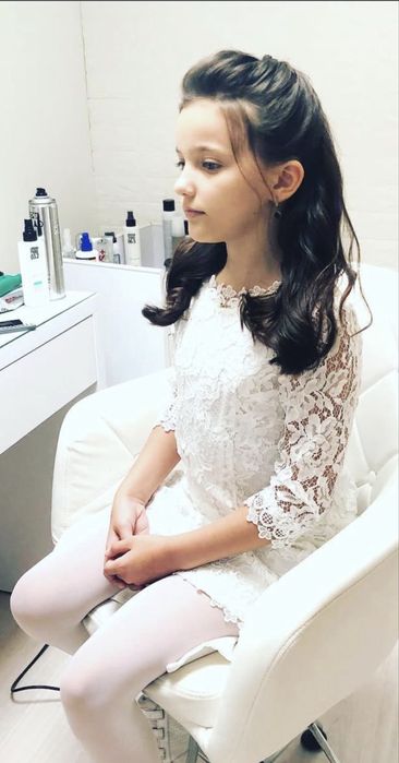 Сукня для дівчинки святкова