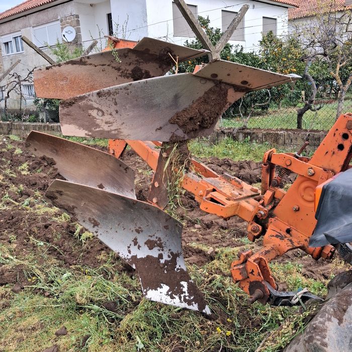 Charruas Galucho trator agrícola