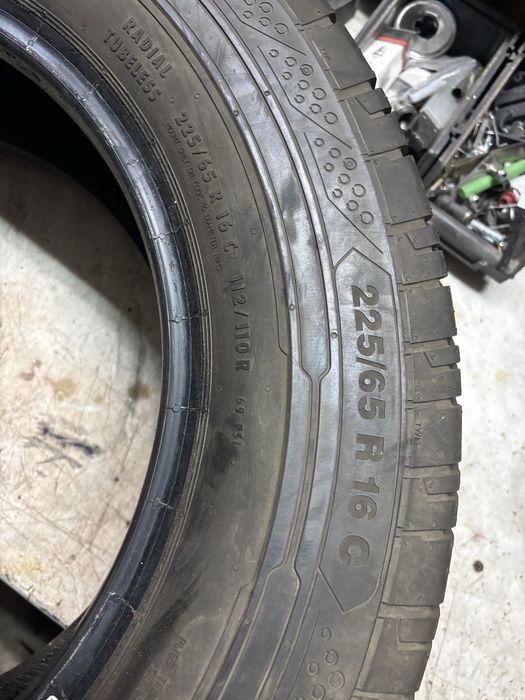 Opona Contivan praktycznie nowa