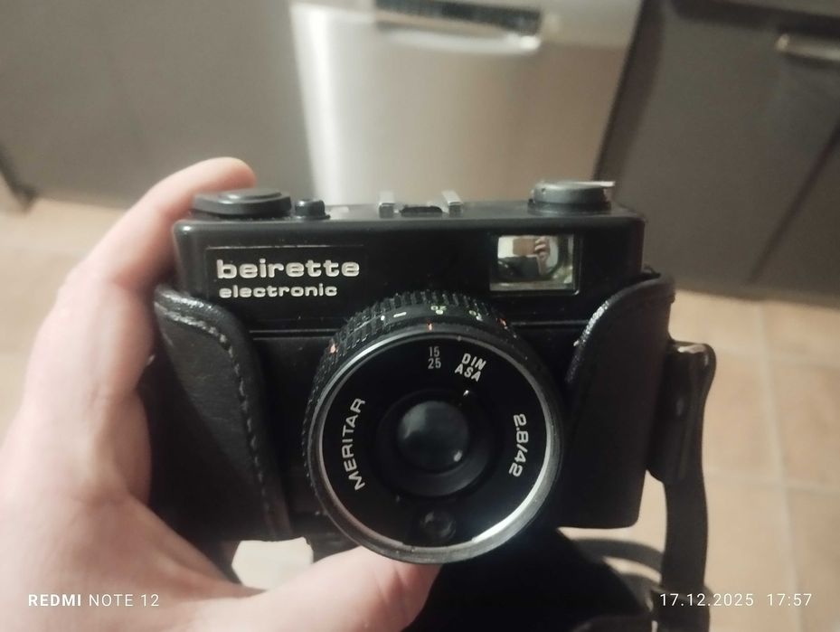 Aparat Briette 2.8 42 + Lampa Błyskowa