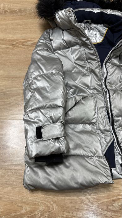 Куртка Zara 134 см 9 років