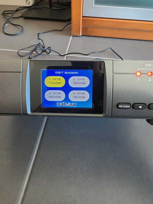 Modulador Digital RF SATLINK WS-7990 DVB-T 4 Canais HD MPEG4 1080P