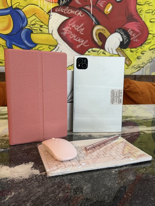 Новый планшет на 24/256 гб с полным комплектом