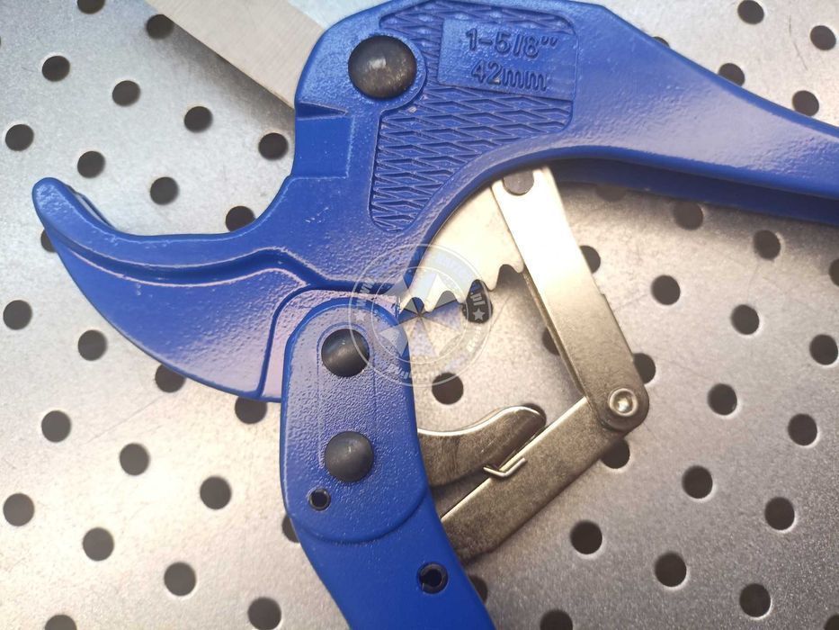 Nożyce do cięcia rur 42mm PCV PCW PP PEX